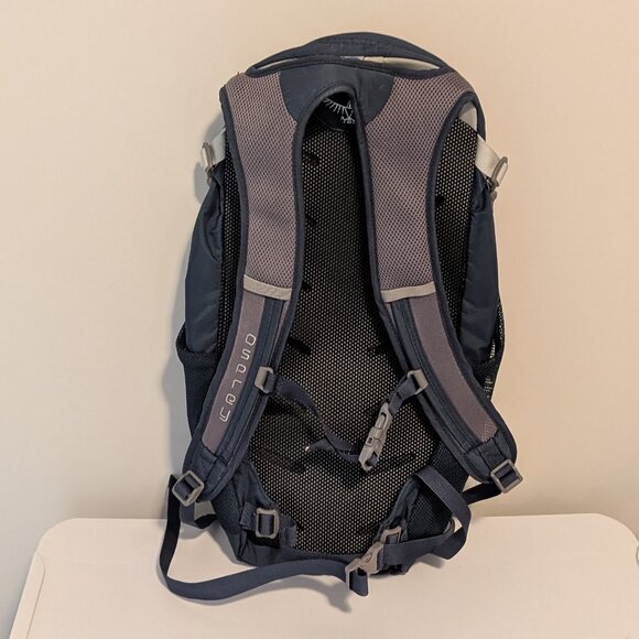 Osprey Daylite Smokey The Bear Daypack - Picture 7 of 7